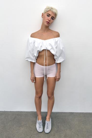 Zara {名称} - {颜色}