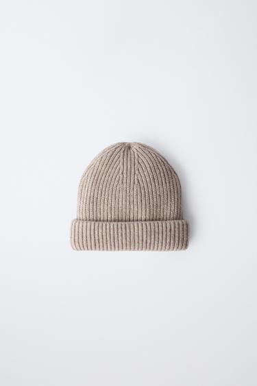 BASIC KNIT BEANIE - camel by Zara - Image 0