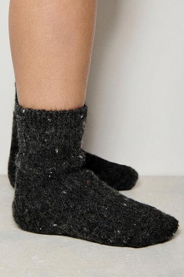 BUTTON-DETAIL WOOL SOCKS - Grey by Zara