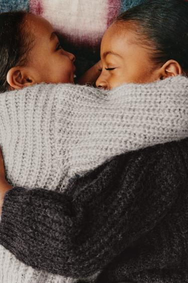 Zara {名称} - {颜色}