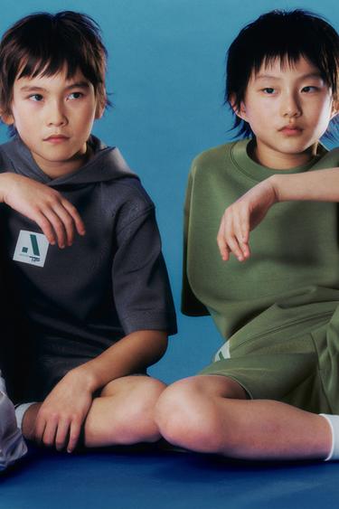 Zara {名称} - {颜色}