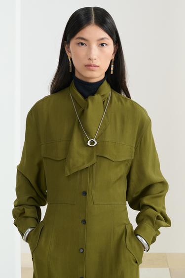 Zara {名称} - {颜色}