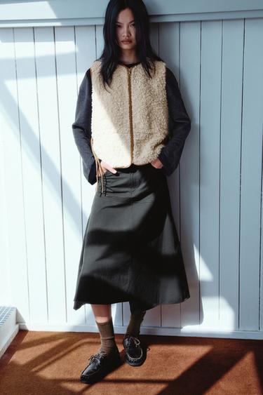 Zara {名称} - {颜色}