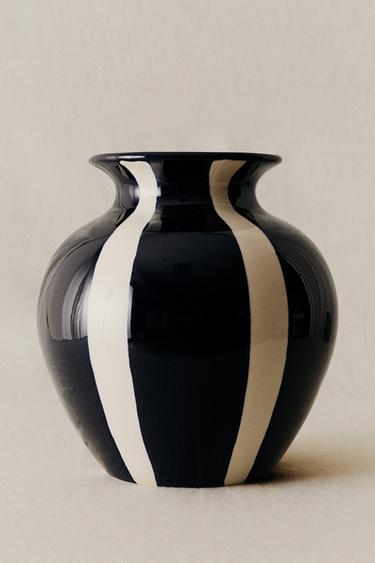DECORATIVE ROUND CERAMIC VASE - Blue/White by Zara