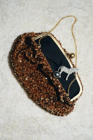 SEQUIN CLUTCH BAG - Gold by Zara
