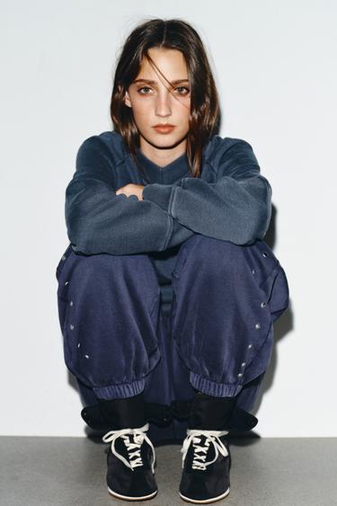 Zara {名称} - {颜色}