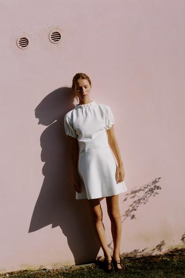 Zara {名称} - {颜色}