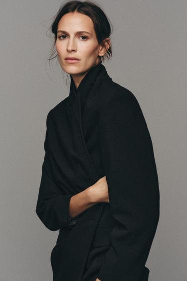 OVERSIZED DOUBLE-BREASTED BLAZER - Black by Zara