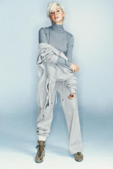 Zara {名称} - {颜色}