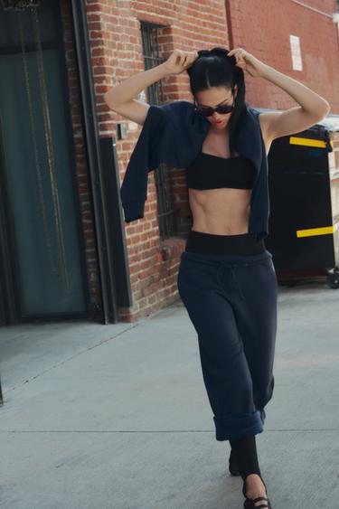 Zara {名称} - {颜色}