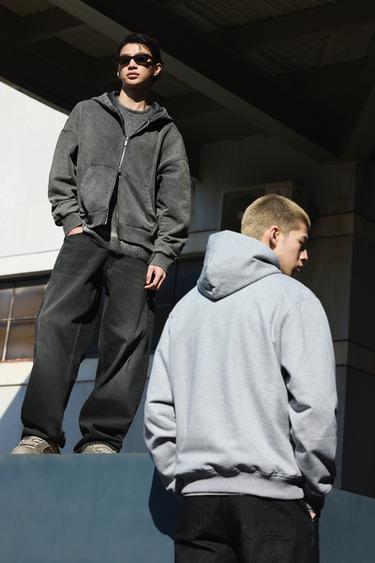 Zara {名称} - {颜色}