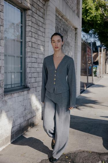 Zara {名称} - {颜色}