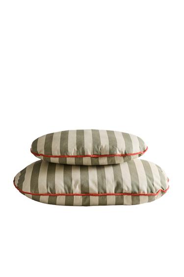 OVAL STRIPED PET CUSHION - Light green by Zara