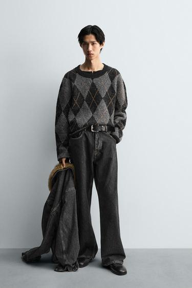 DIAMOND JACQUARD JUMPER - Black by Zara