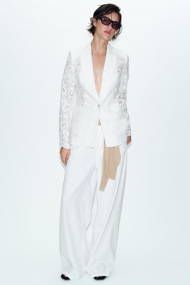 FITTED BLAZER WITH EMBROIDERED SHOULDER PADS - White by Zara