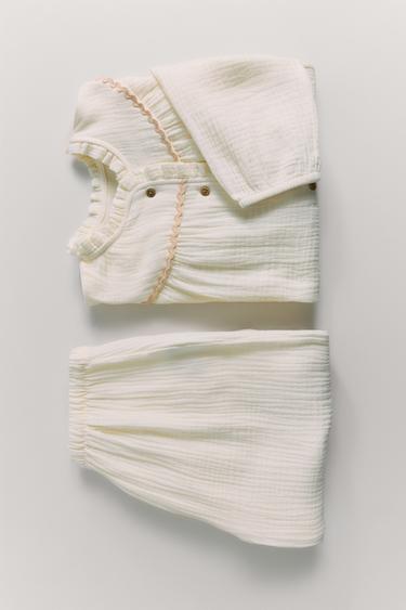 Zara {名称} - {颜色}