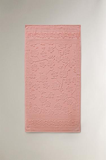 FLORAL JACQUARD BATH TOWEL - Pink by Zara