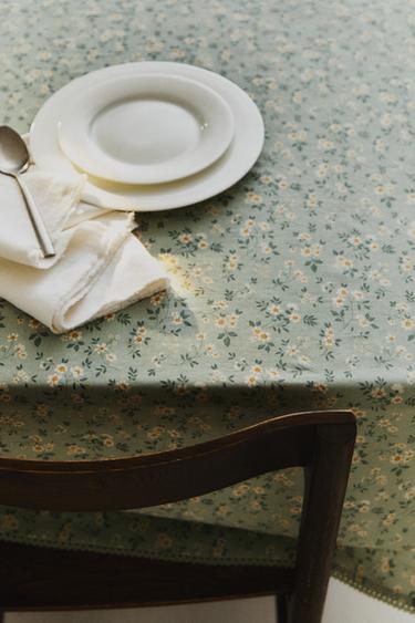 WILDFLOWER TABLECLOTH WITH LACE TRIM - Bluish by Zara