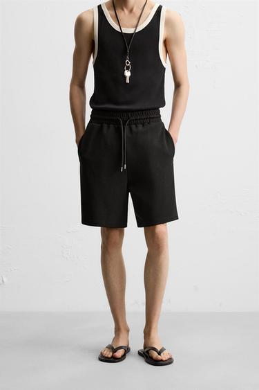 INTERLOCK TEXTURED BERMUDA SHORTS - Black by Zara