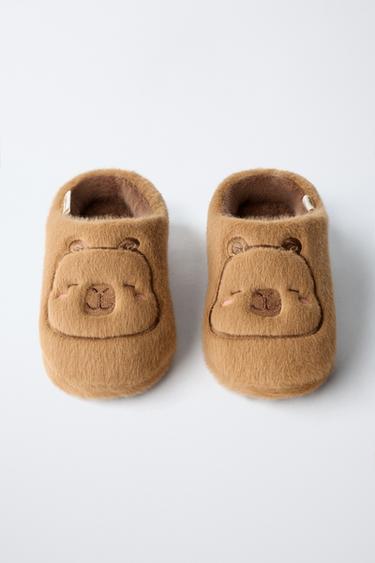 CAPYBARA CAPYFUN © SLIPPERS - Brown by Zara