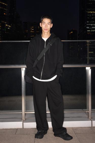 Zara {名称} - {颜色}