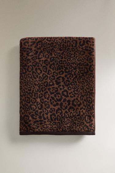 ANIMAL PRINT VELOUR BEACH TOWEL - Chocolate by Zara