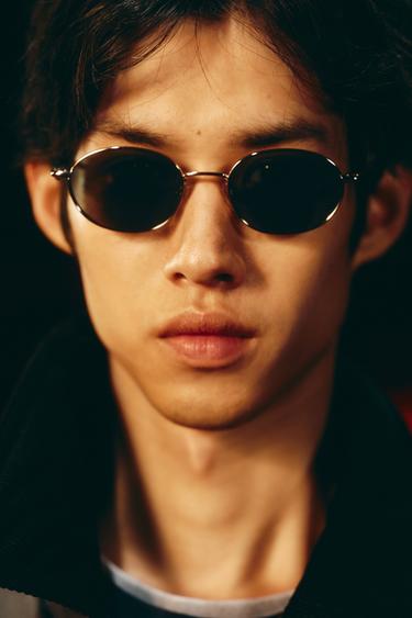 Zara {名称} - {颜色}