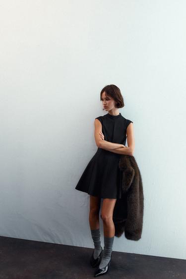 Zara {名称} - {颜色}