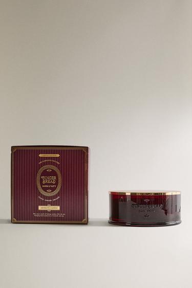 (900 G) GINGERBREAD SCENTED CANDLE - Red by Zara