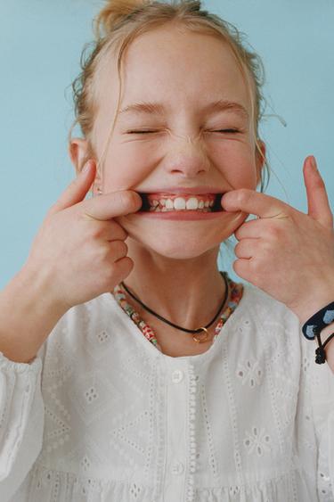 Zara {名称} - {颜色}