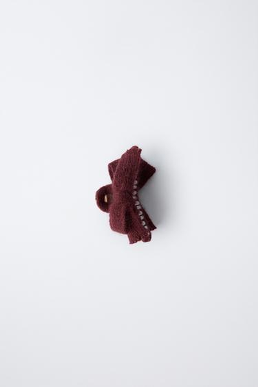 KNITTED BOW HAIR CLIP - Burgundy by Zara