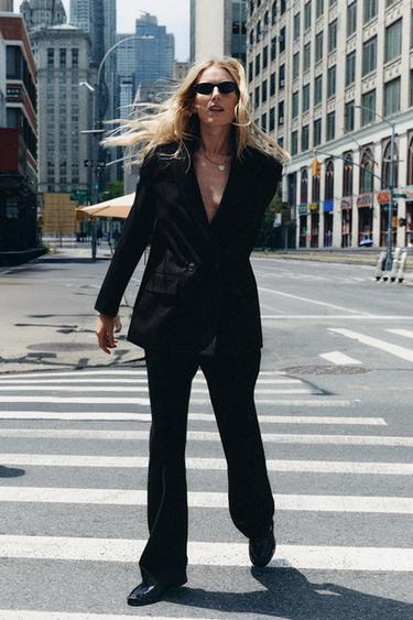 OVERSIZED DOUBLE-BREASTED BLAZER - Black by Zara