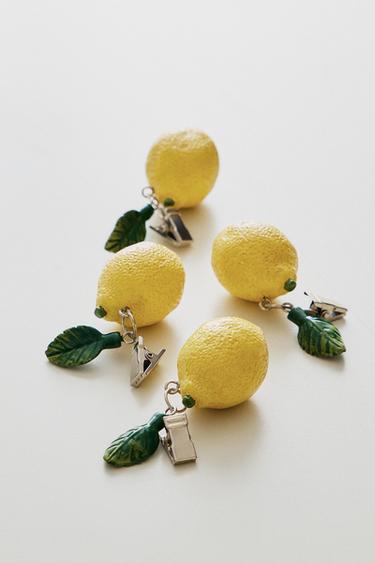 PACK OF LEMON PRINT TABLECLOTH CLIPS (PACK OF 4) - Yellow by Zara