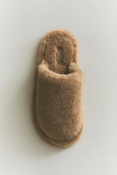 FAUX FUR MULE SLIPPERS - Beige by Zara