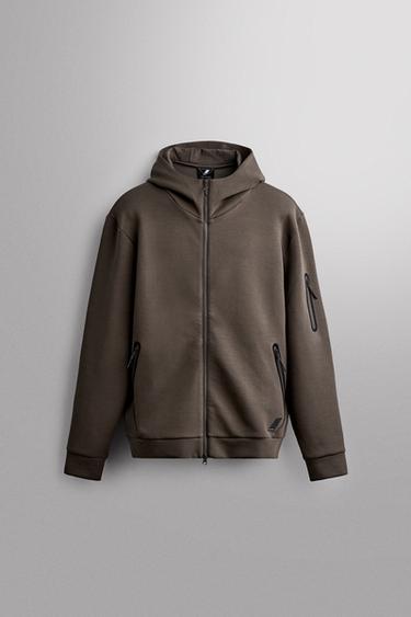 TECHNICAL ZIP-UP HOODIE - Dark brown by Zara