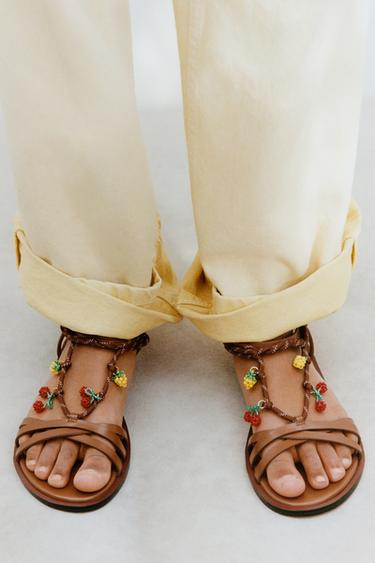 Zara {名称} - {颜色} - 0 图片