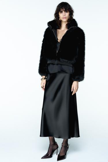 Zara {名称} - {颜色}