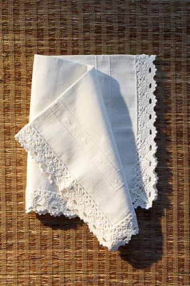 PACK OF EMBROIDERED AND LACE TRIM COTTON NAPKIN (PACK OF 2) - White by Zara