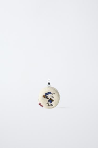 SNOOPY PEANUTS™ CHARM PURSE - White by Zara