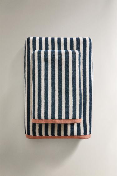 CHILDREN'S REVERSIBLE STRIPED BATH TOWEL - Sand / Blue by Zara