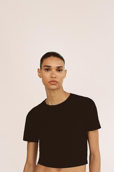 CROPPED STRETCH T-SHIRT - Black by Zara