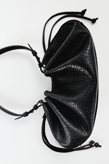 GATHERED ELONGATED SHOULDER BAG - Black by Zara