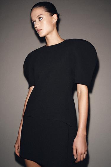 Zara {名称} - {颜色}