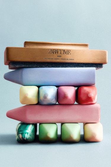 Zara {名称} - {颜色}