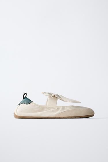 SPORTY BALLERINA SHOES WITH BOW - White by Zara
