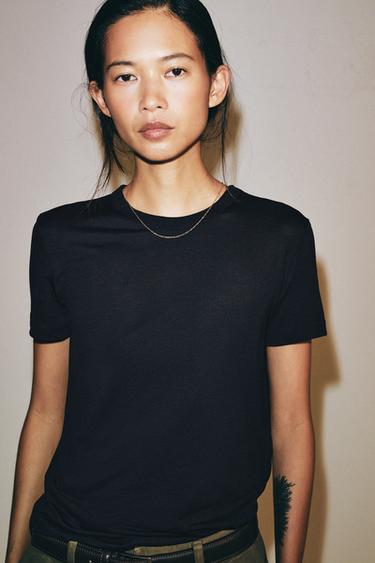 Zara {名称} - {颜色}