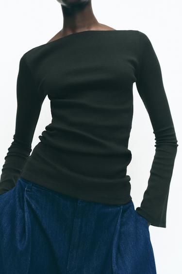 FLARED SLEEVE T-SHIRT - GREEN by Zara