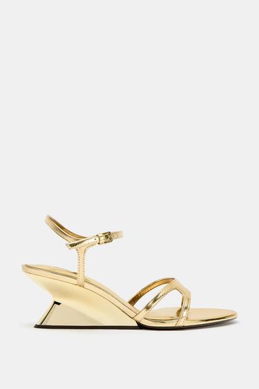 METALLIC HEELED SANDALS - Gold by Zara