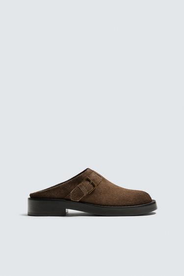 LEATHER CLOGS WITH BUCKLE - Brown by Zara