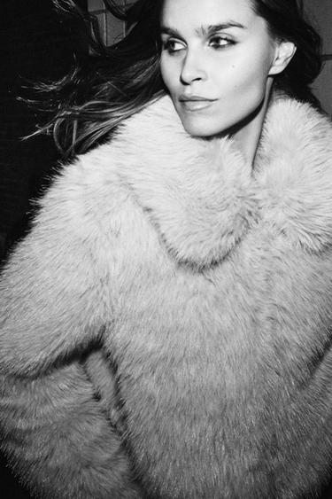 SHORT FAUX FUR COAT WITH ZIP - Grey by Zara